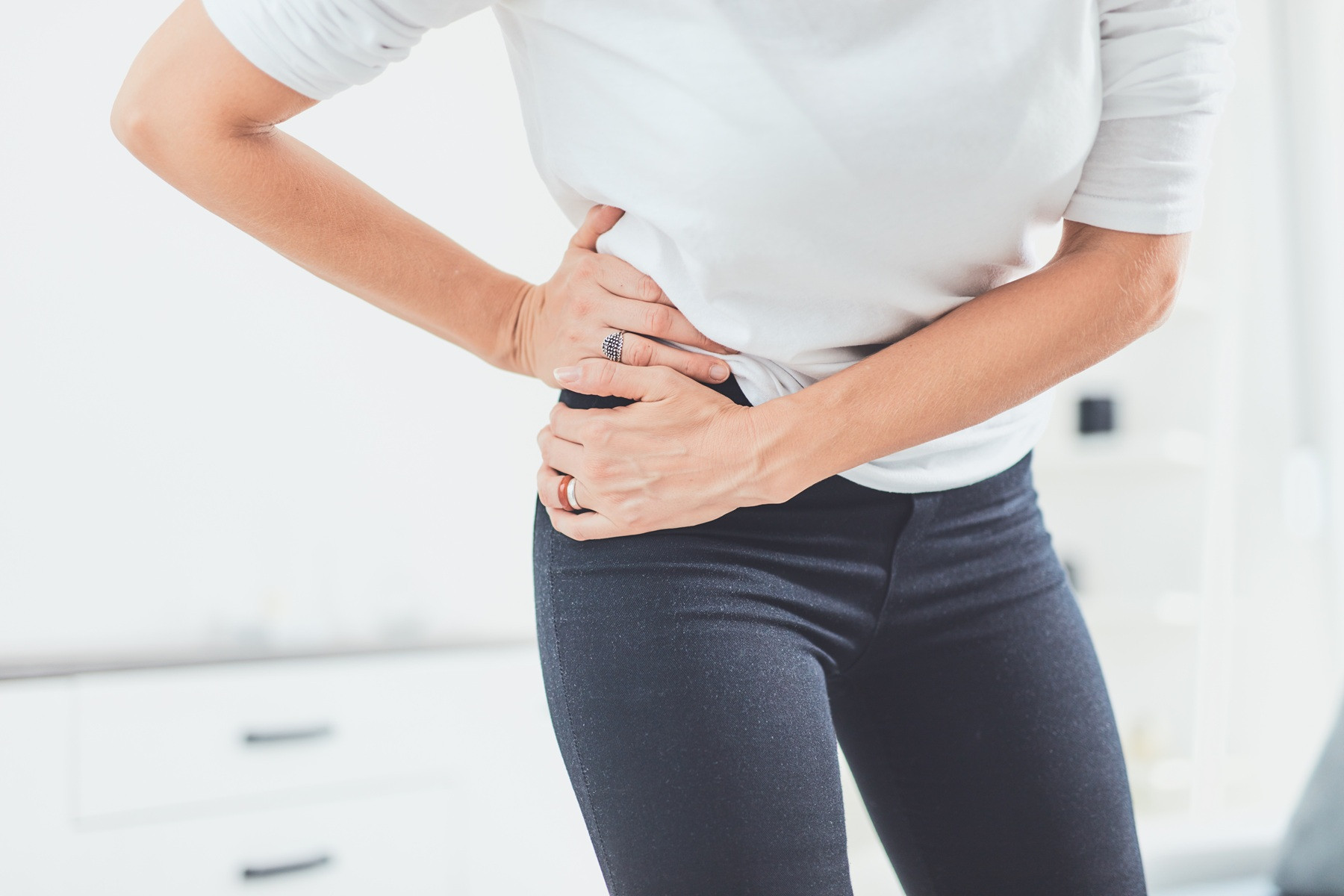 Ból biodra i pachwiny – kiedy wykonać rezonans magnetyczny?